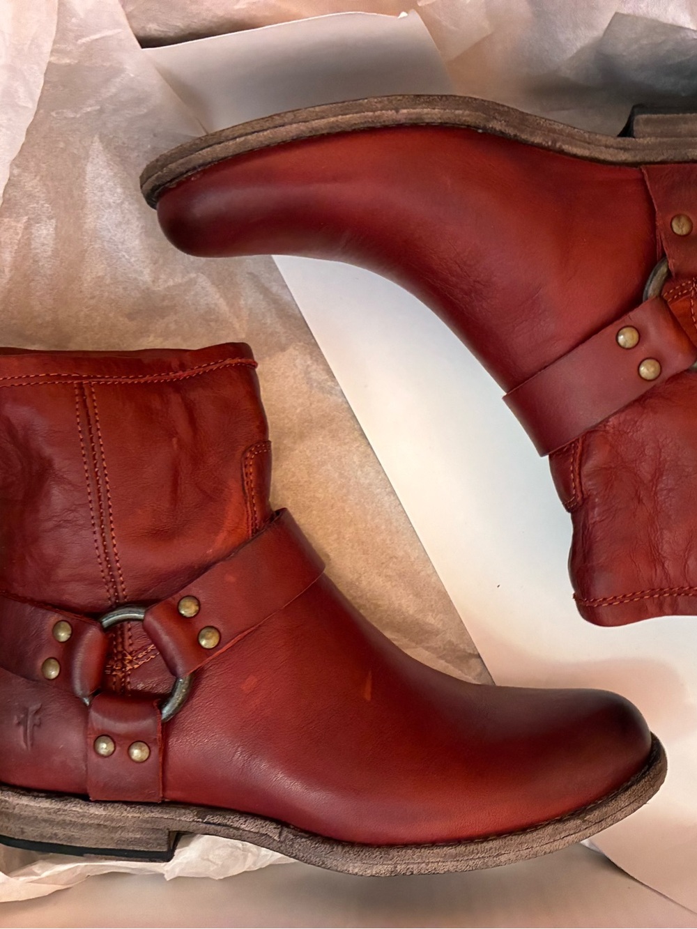 FRYE Harness boots burnt red women 6 BNIB